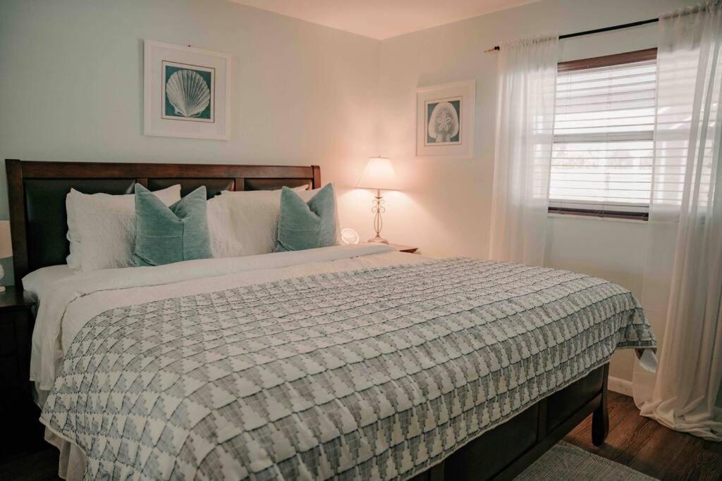 Entire Home, Heated Pool, Just 10 Min To Beach! Vero Beach Exterior photo